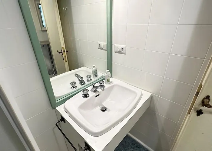 Tiny Elephant Mini In Appartamento *